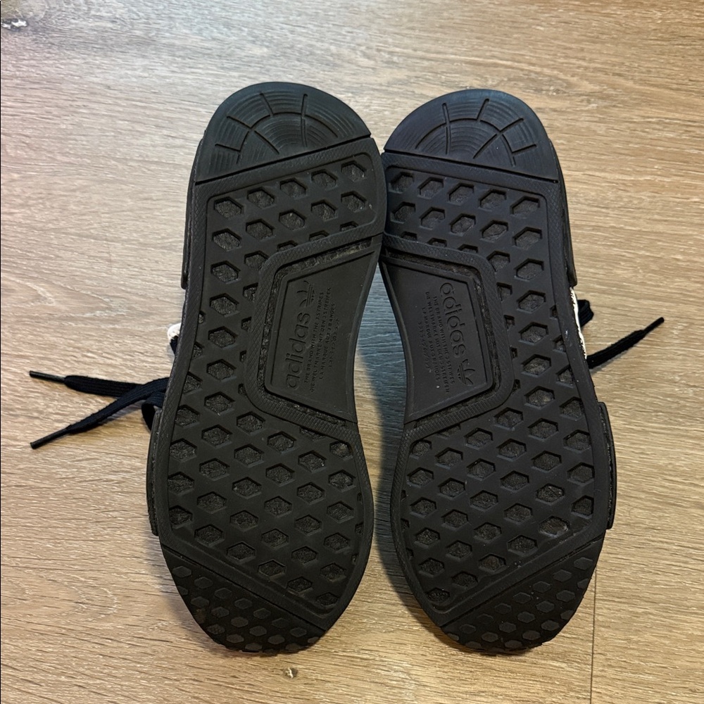 Adidas NMD R1 - Picture 5 of 5